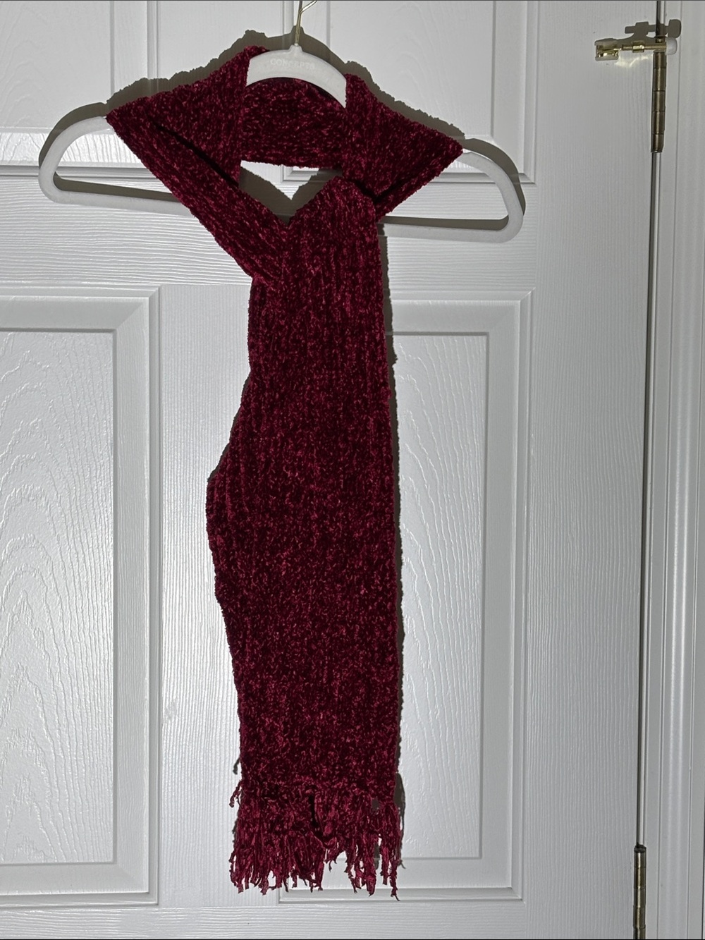 Cozy Women's Burgundy Knit Scarf - Unbranded